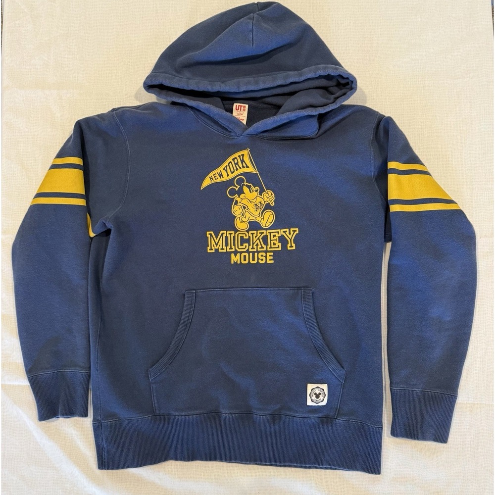 Uniqlo UT Disney Mickey Mouse New York Size Large Sweatshirt Adult